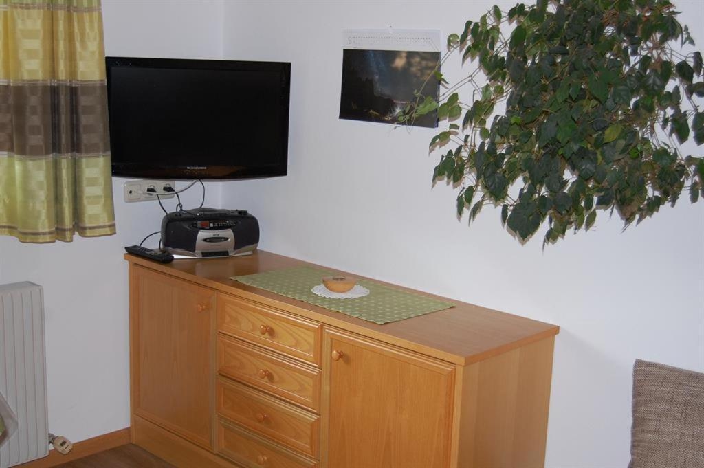 Haus Schreieck Klaudia Apartment Hofen Bagian luar foto